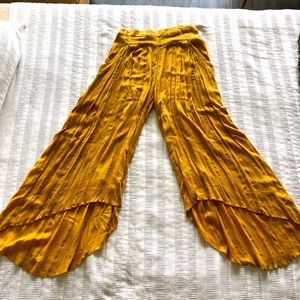 Free people loose Capri pant